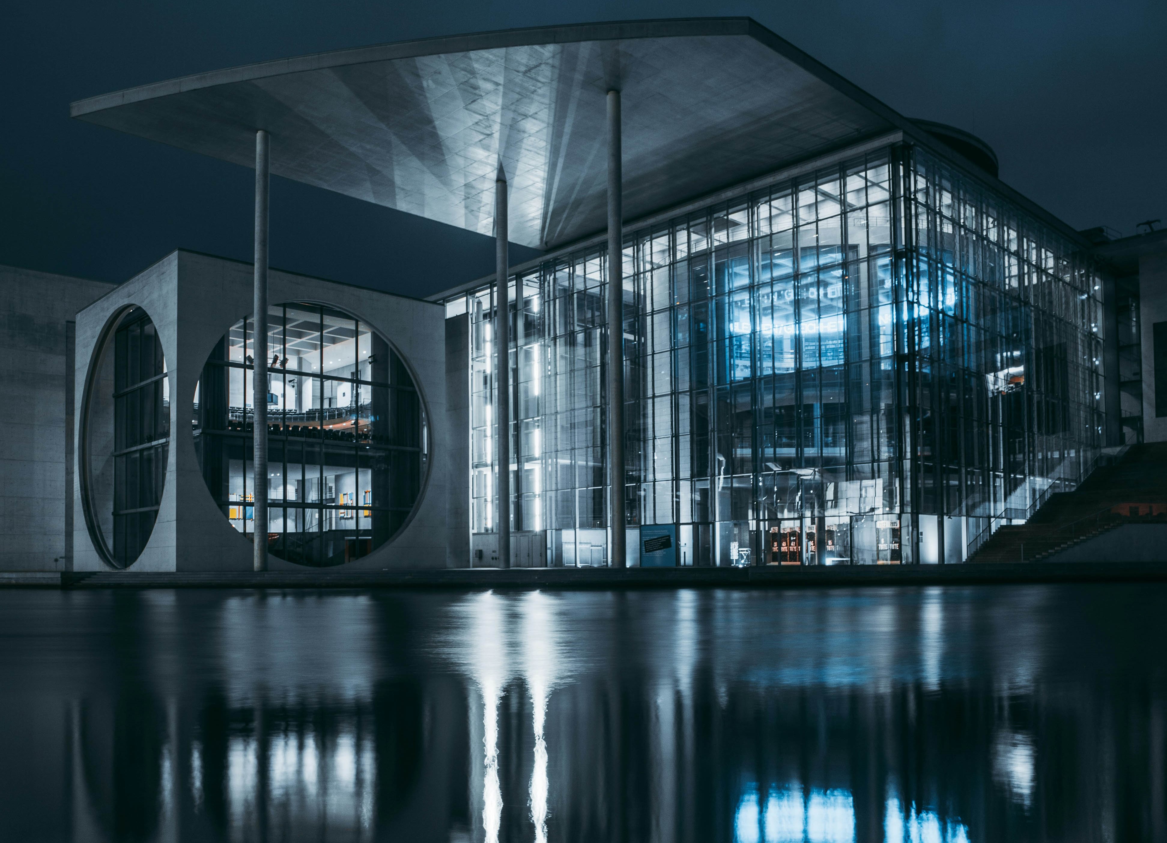 yabo.com官网-这些万里挑一的优秀项目哪些最能代表新松？由你来定！